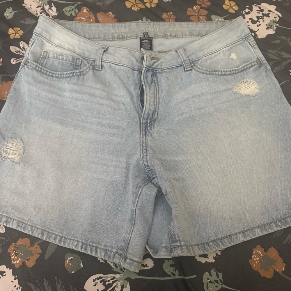 Jamie short easy fit denim shorts. Sound style Vintage Reunion.